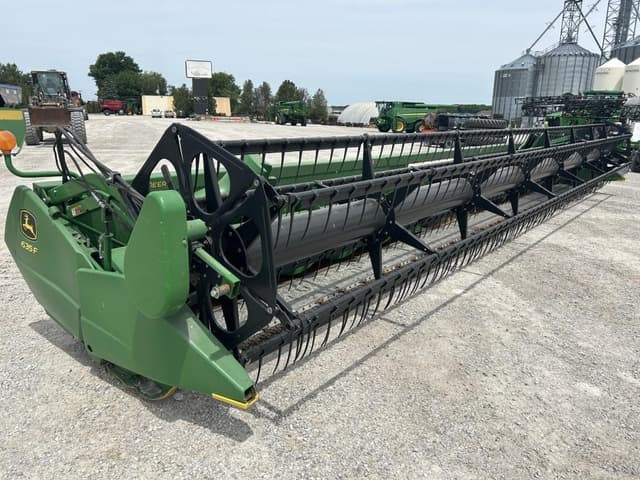Image of John Deere 635F equipment image 2