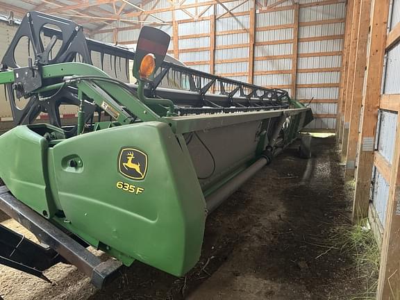 Image of John Deere 635F equipment image 2