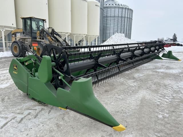 Image of John Deere 635F equipment image 1