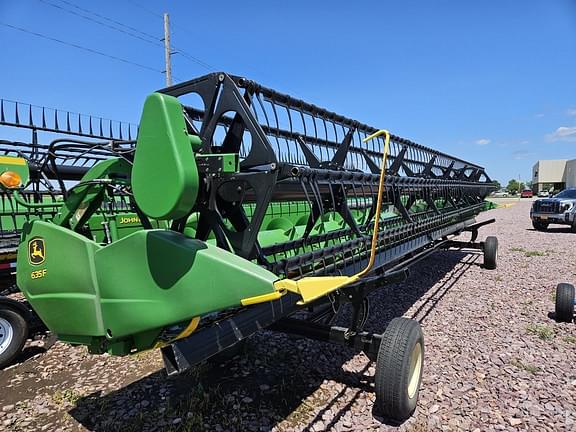 Image of John Deere 635F equipment image 1