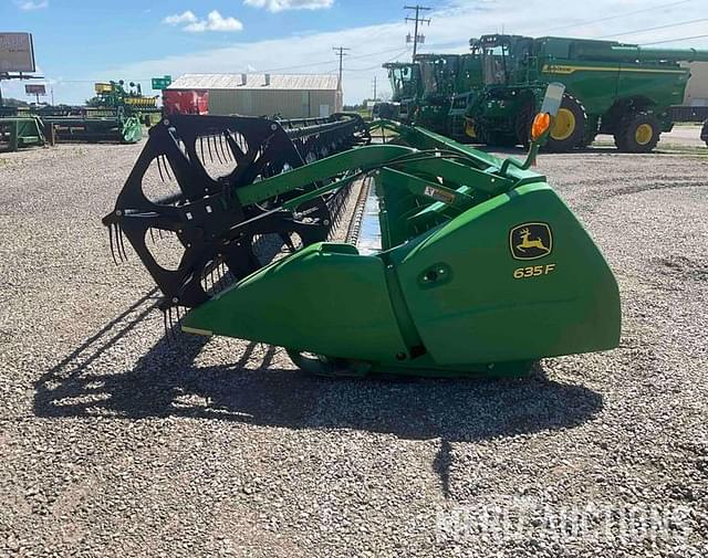 Image of John Deere 635F equipment image 1