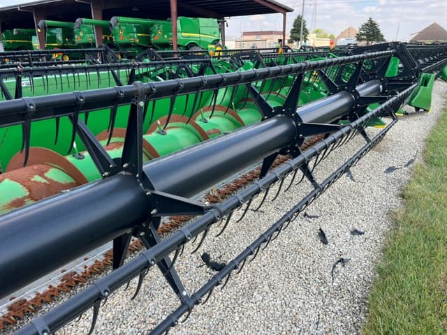 Image of John Deere 635F equipment image 2