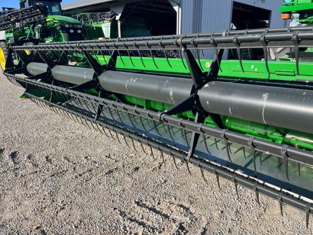 Image of John Deere 635F equipment image 1