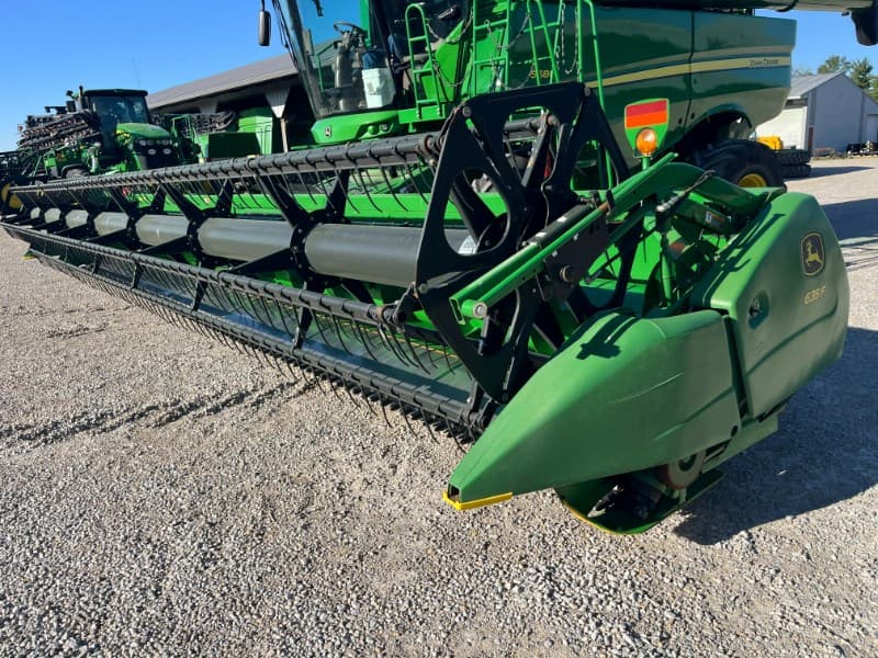 Image of John Deere 635F Primary image