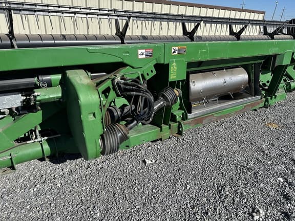 Image of John Deere 635FD equipment image 4