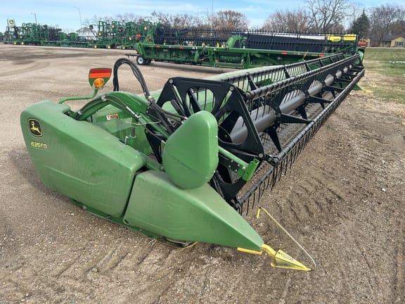 Main image John Deere 635FD
