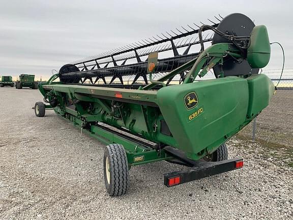 Image of John Deere 635FD equipment image 2