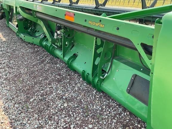 Image of John Deere 635FD equipment image 4