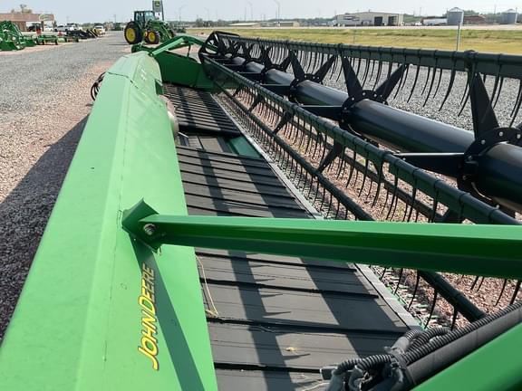 Image of John Deere 635FD equipment image 3