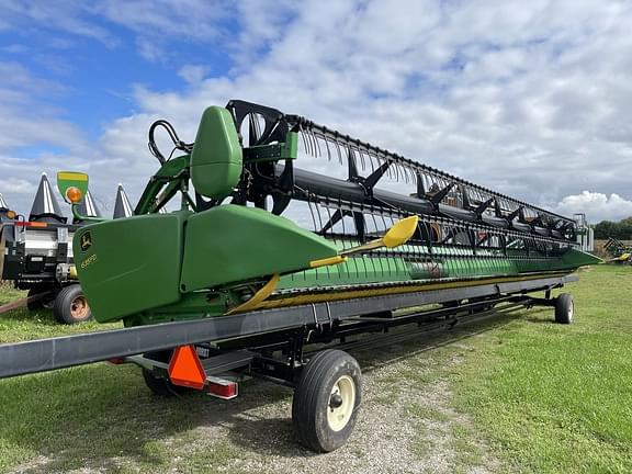Image of John Deere 635FD equipment image 2