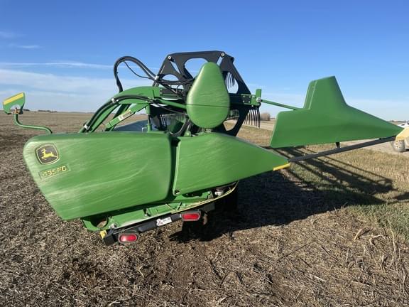 Image of John Deere 635FD equipment image 4