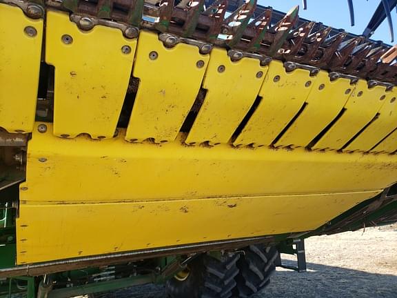Image of John Deere 635FD equipment image 4
