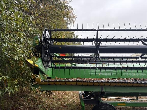 Image of John Deere 635FD equipment image 4