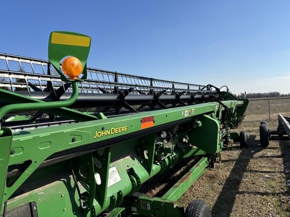 Image of John Deere 635FD equipment image 3