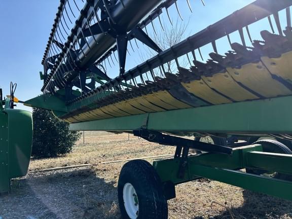 Image of John Deere 635FD equipment image 2