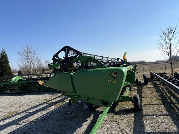 2014 John Deere 635FD Equipment Image0