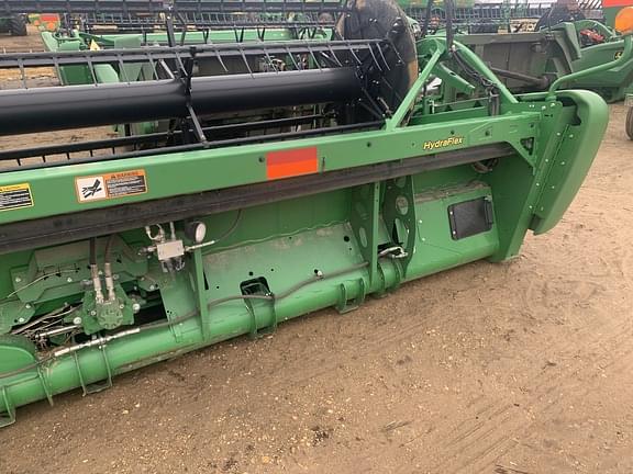 Image of John Deere 635FD equipment image 4