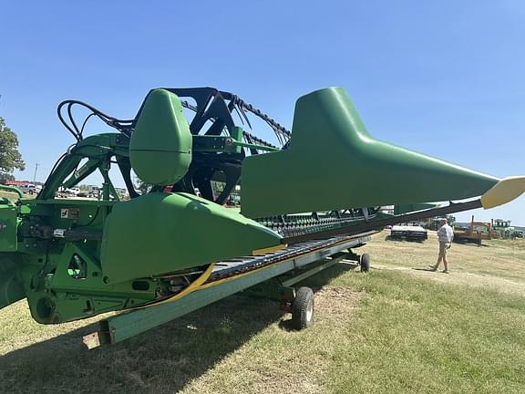 Image of John Deere 635FD equipment image 1