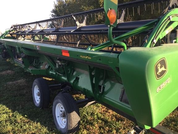 Image of John Deere 635FD equipment image 1