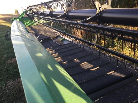 Image of John Deere 635FD equipment image 3