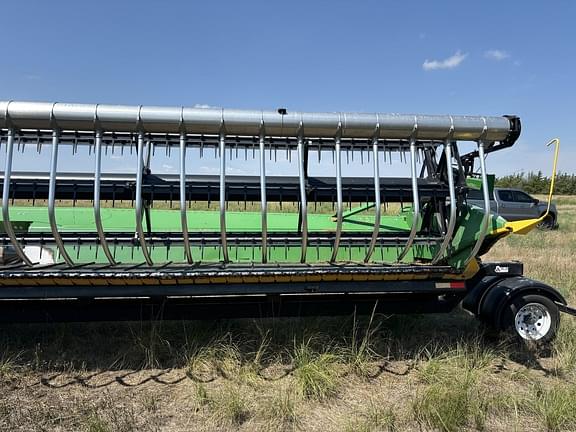 Image of John Deere 635FD equipment image 3