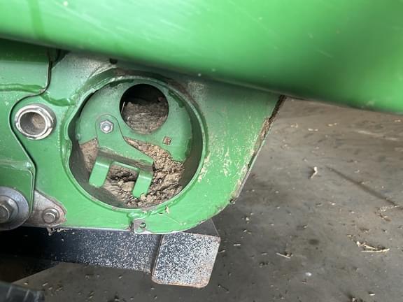 Image of John Deere 635FD equipment image 1