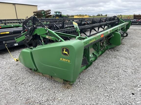 Image of John Deere 635FD equipment image 1