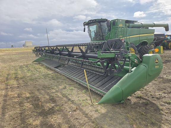 2014 John Deere 640D Equipment Image0