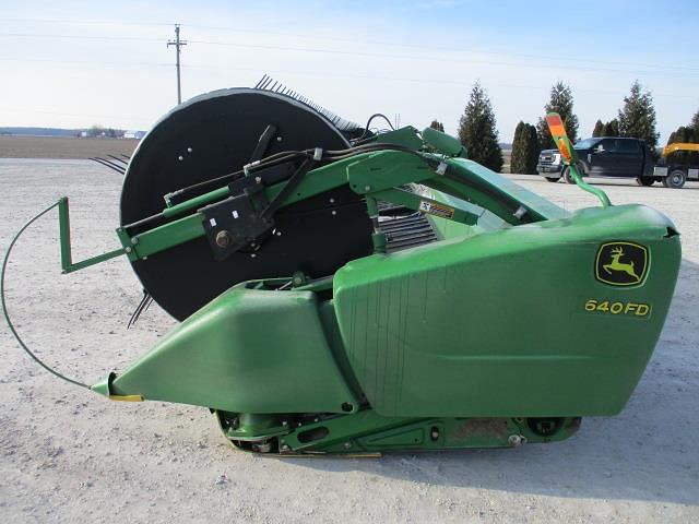 Image of John Deere 640FD equipment image 4