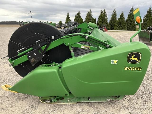 Image of John Deere 640FD equipment image 4