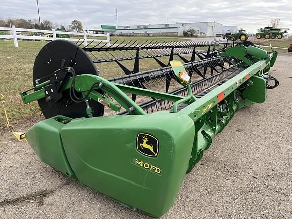 Image of John Deere 640FD equipment image 3