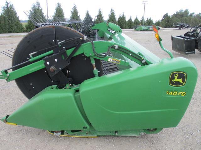 Image of John Deere 640FD equipment image 4