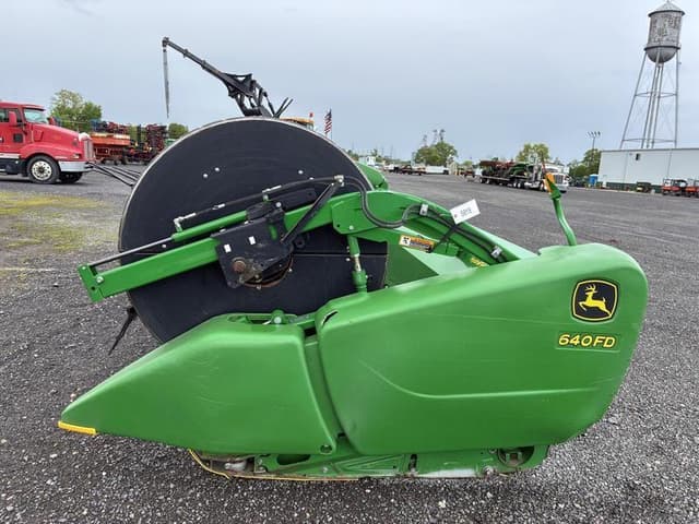 Image of John Deere 640FD equipment image 1