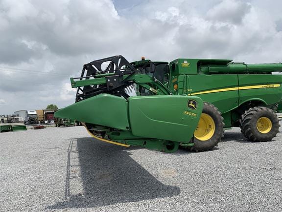 Main image John Deere 640FD