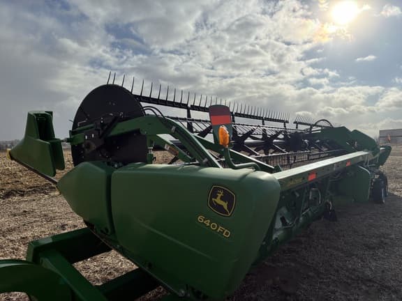 Image of John Deere 640FD equipment image 2
