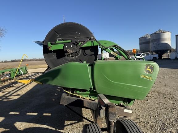 Image of John Deere 640FD equipment image 3