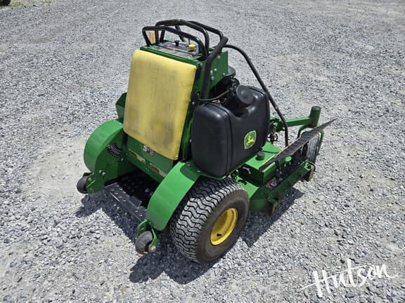 Image of John Deere 652R equipment image 2
