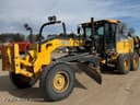 2014 John Deere 670G Image