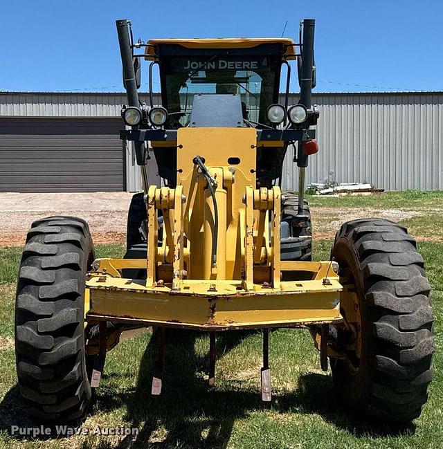 Image of John Deere 672G equipment image 1