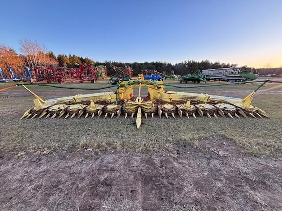 Image of John Deere 692 Primary image