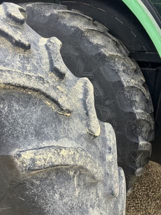 Image of John Deere 7200R equipment image 4