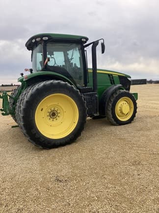Image of John Deere 7200R equipment image 2