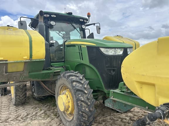 Image of John Deere 7210R equipment image 3