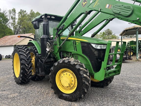 Main image John Deere 7210R