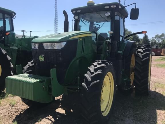 Image of John Deere 7210R equipment image 1
