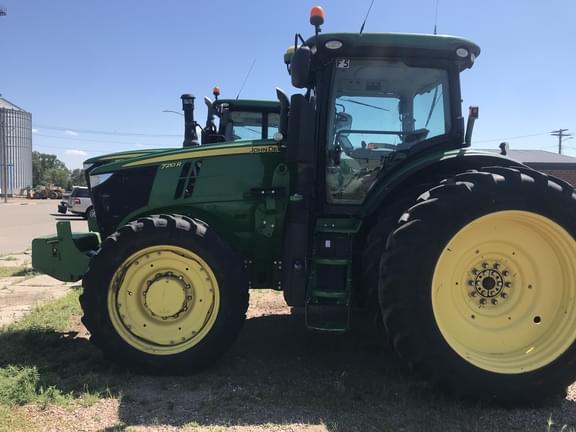 Image of John Deere 7210R equipment image 3
