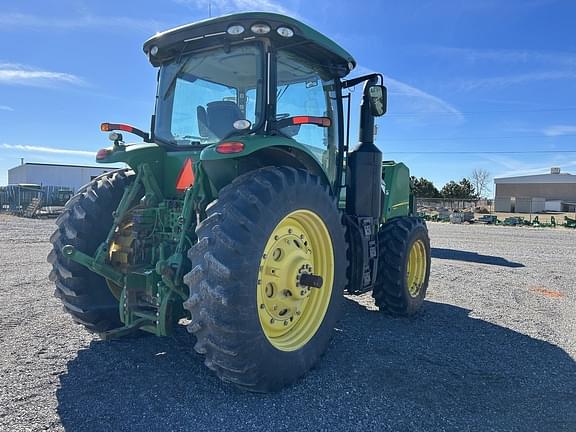 Image of John Deere 7210R equipment image 4