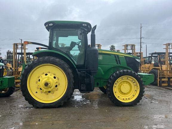 Image of John Deere 7210R equipment image 3