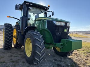 2014 John Deere 7210R Image
