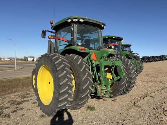 Image of John Deere 7210R equipment image 3